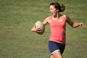 City’s Monica Hackwood runs for another winning try