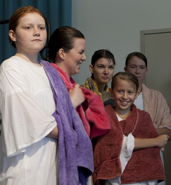 Cindy Farnell, Lauren Gilmour, Jessica Perks, Courtney Longhurst and Jody Anger. Photo by Alex Butler 