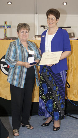 Jeannine Moye is a Lifeline telephone counsellor and SES Peer Support volunteer. She was a recipient of the 2011 Moderator\'s Community Service Medal