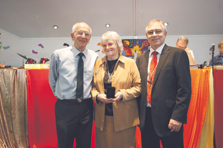Anne and Andrew Jeays are members of Sandgate Uniting Church and were joint recipients of a 2010 Moderator\'s Community Service Medal, pictured with Rev Bruce Johnson