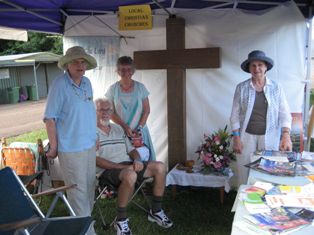 Uniting Church members Moyra Jones, and Karl and Dorothy Tietze with Gwen Cosgrove at the Local Christians' tent.