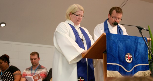 Rev Suzie Castle and Rev Andrew Gunton at the celebration of ministry at 31st Synod